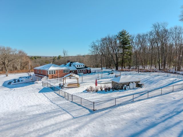 603 Glendale Rd, Wilbraham, MA 01095