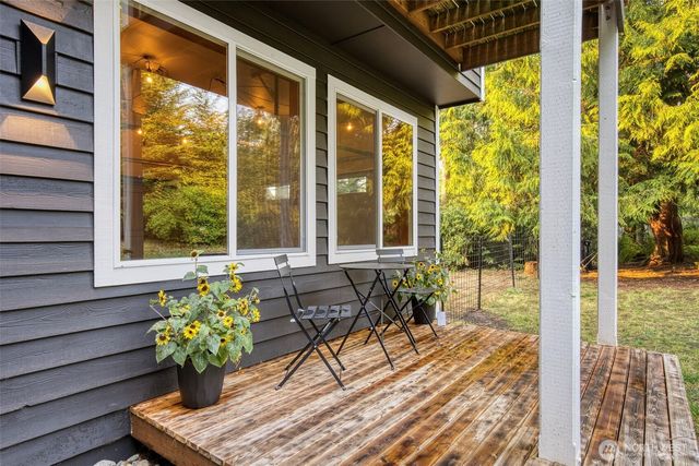223 Huckleberry Place, Port Townsend, WA 98368