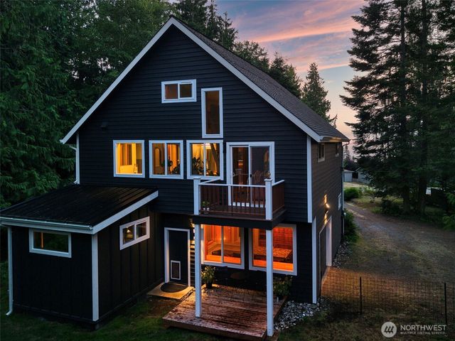 223 Huckleberry Place, Port Townsend, WA 98368