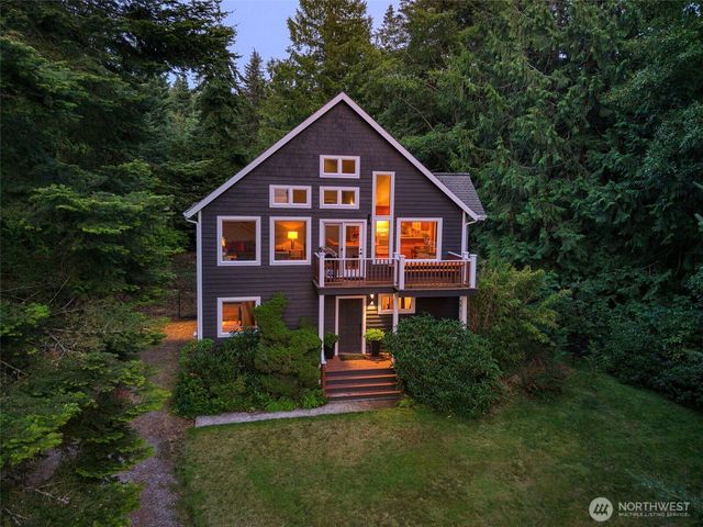 223 Huckleberry Place, Port Townsend, WA 98368