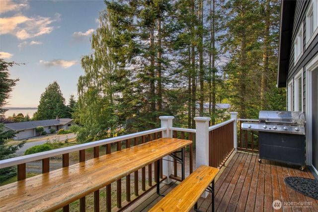 223 Huckleberry Place, Port Townsend, WA 98368