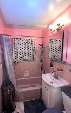 925 W 3rd Street, Riviera Beach, FL 33404