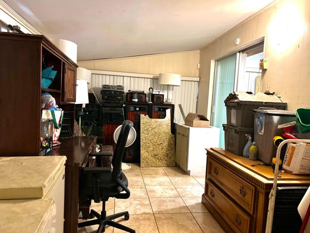 925 W 3rd Street, Riviera Beach, FL 33404