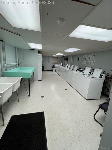 8200 E Jefferson Avenue 1509, Detroit, MI 48214