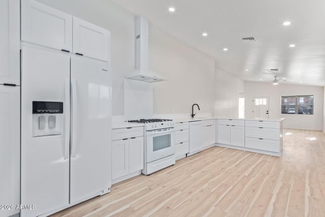 1402 E PIERCE Street MH, Phoenix, AZ 85006