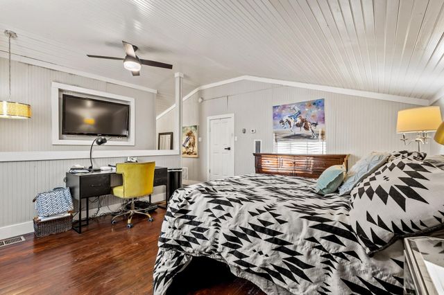 1604 Center Street, Bonham, TX 75418