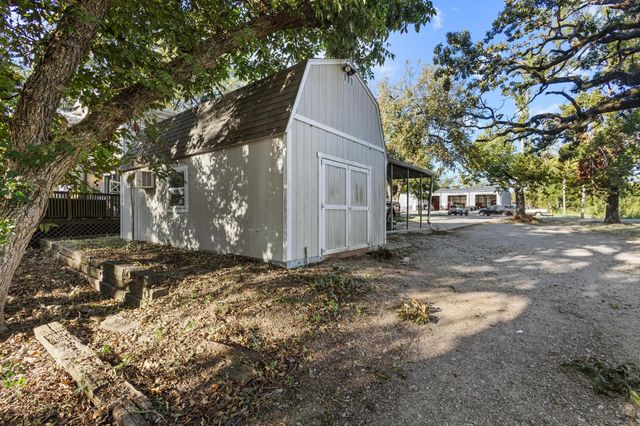 1604 Center Street, Bonham, TX 75418