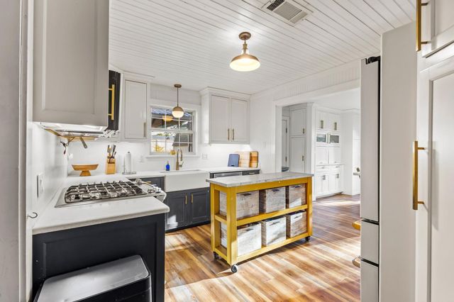 1604 Center Street, Bonham, TX 75418