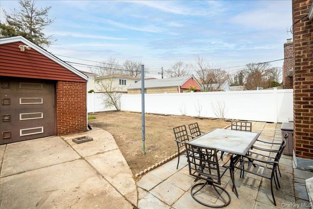 4724 168th Street, Flushing, NY 11358