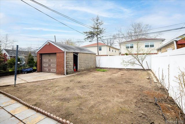 4724 168th Street, Flushing, NY 11358