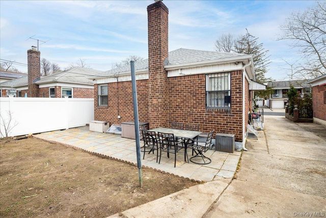 4724 168th Street, Flushing, NY 11358