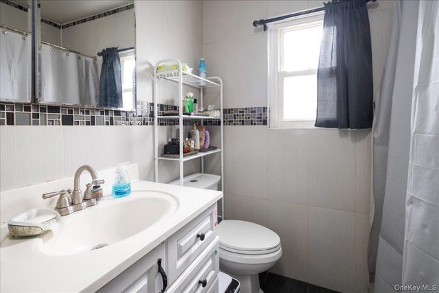 4724 168th Street, Flushing, NY 11358