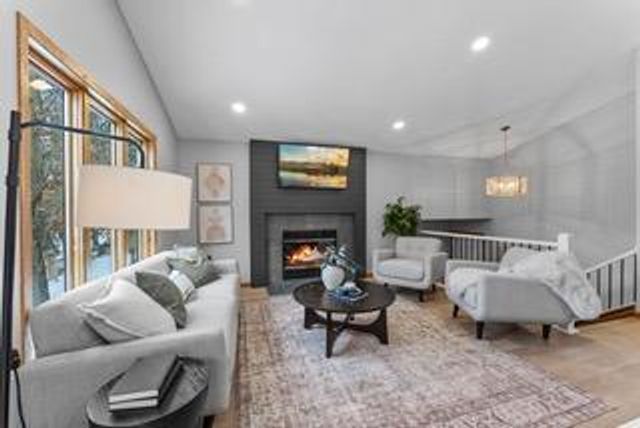 3657 Falcon Way, Eagan, MN 55123