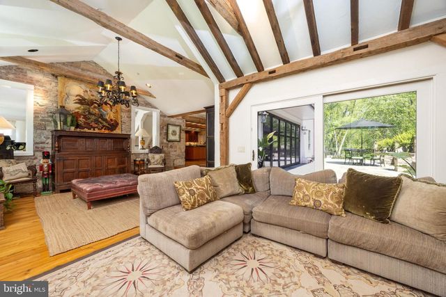 5447 CARVERSVILLE RD, Doylestown, PA 18902