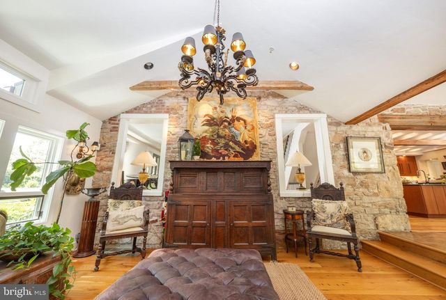 5447 CARVERSVILLE RD, Doylestown, PA 18902