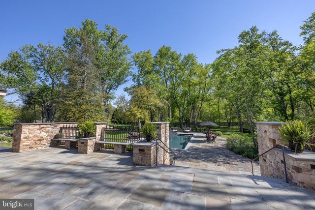 5447 CARVERSVILLE RD, Doylestown, PA 18902