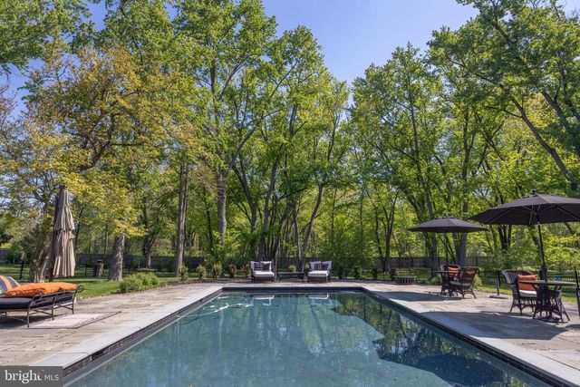 5447 CARVERSVILLE RD, Doylestown, PA 18902