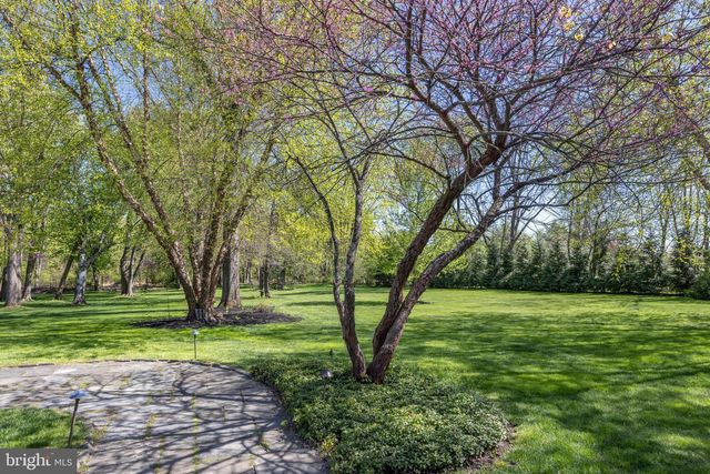5447 CARVERSVILLE RD, Doylestown, PA 18902