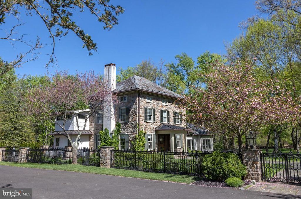 5447 CARVERSVILLE RD, Doylestown, PA 18902