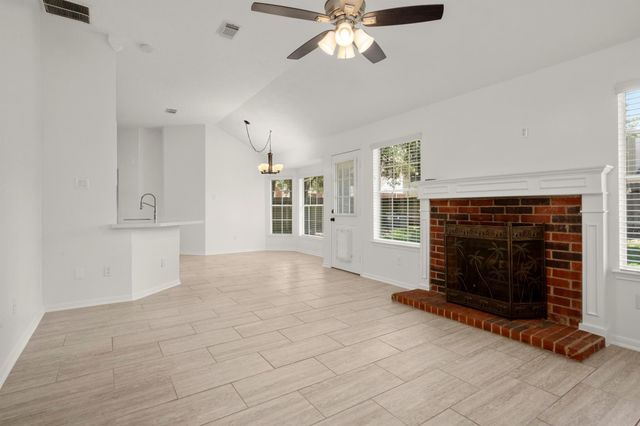 16014 Lakestone Drive, Tomball, TX 77377