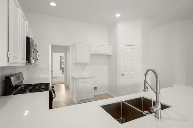 16014 Lakestone Drive, Tomball, TX 77377