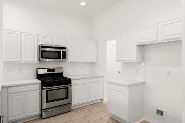 16014 Lakestone Drive, Tomball, TX 77377