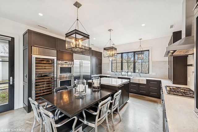 126 W 625 N, Valparaiso, IN 46385