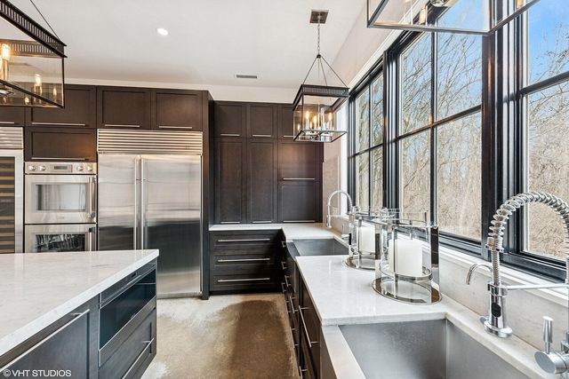 126 W 625 N, Valparaiso, IN 46385