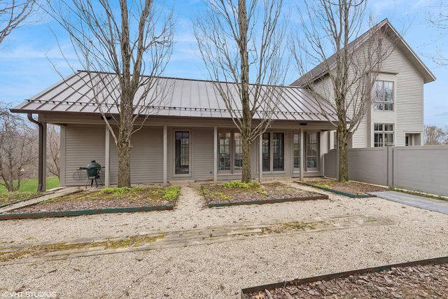 126 W 625 N, Valparaiso, IN 46385