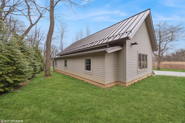 126 W 625 N, Valparaiso, IN 46385