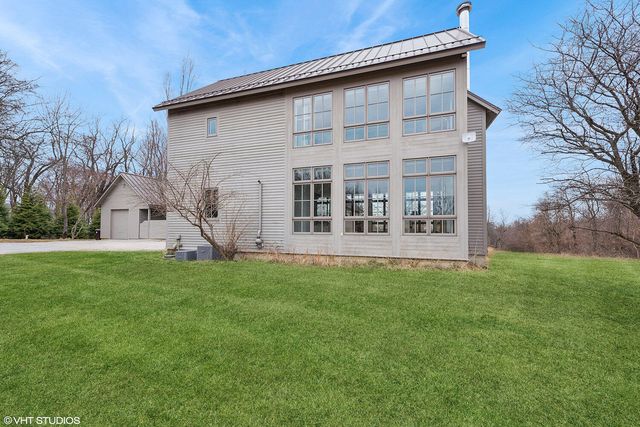 126 W 625 N, Valparaiso, IN 46385
