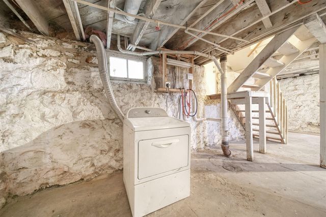 920 Wildwood Avenue, Jackson, MI 49202