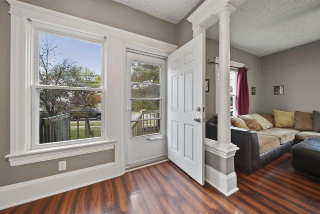 920 Wildwood Avenue, Jackson, MI 49202