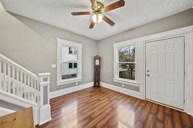 920 Wildwood Avenue, Jackson, MI 49202