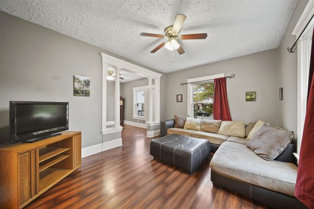 920 Wildwood Avenue, Jackson, MI 49202