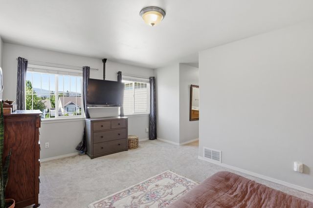 17406 E Knox Ave, Spokane Valley, WA 99016