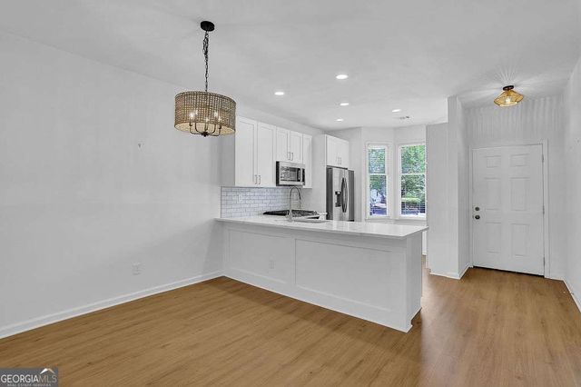 142 Victoria Way, Roswell, GA 30075