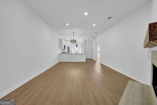 142 Victoria Way, Roswell, GA 30075