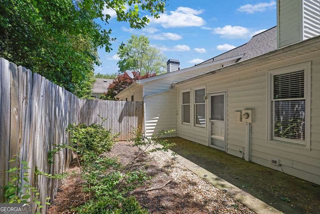 142 Victoria Way, Roswell, GA 30075