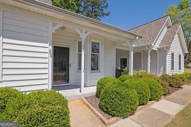 142 Victoria Way, Roswell, GA 30075