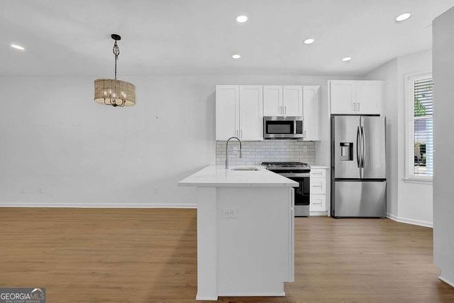 142 Victoria Way, Roswell, GA 30075