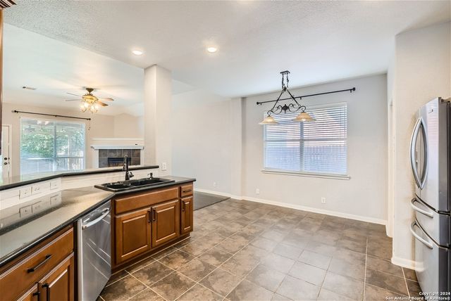 1754 Heavens Peak, San Antonio, TX 78258