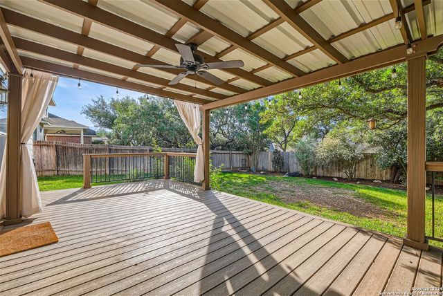 1754 Heavens Peak, San Antonio, TX 78258