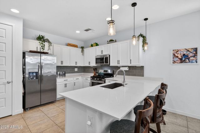 5950 N 90TH Drive, Glendale, AZ 85305