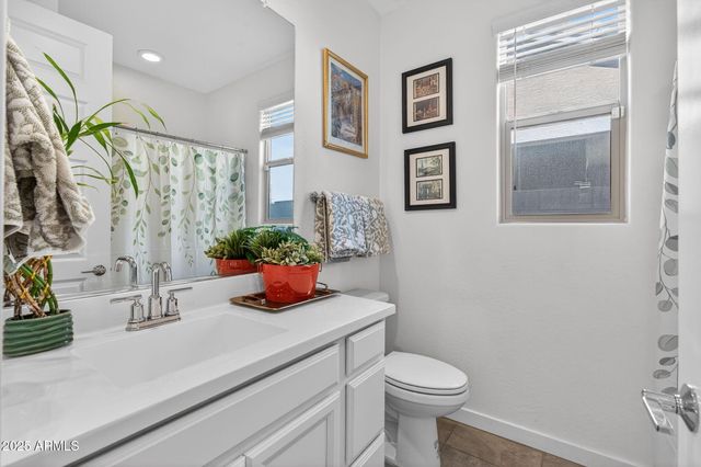 5950 N 90TH Drive, Glendale, AZ 85305