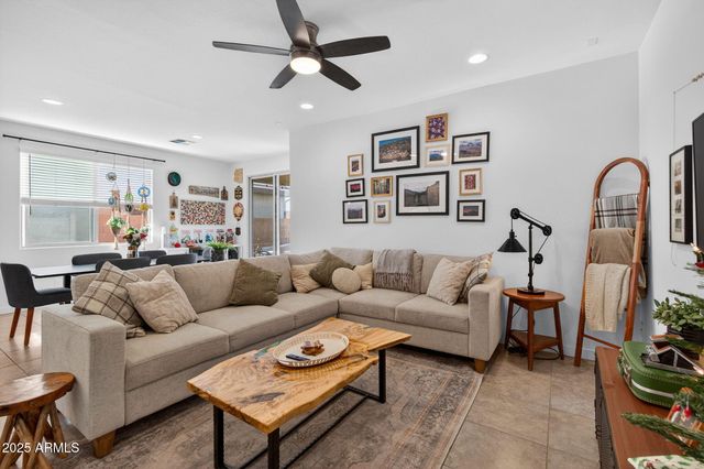 5950 N 90TH Drive, Glendale, AZ 85305