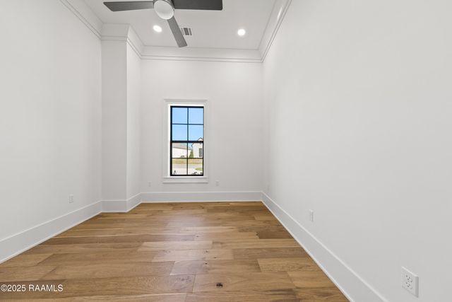 108 Trailing Oaks Drive, Youngsville, LA 70592