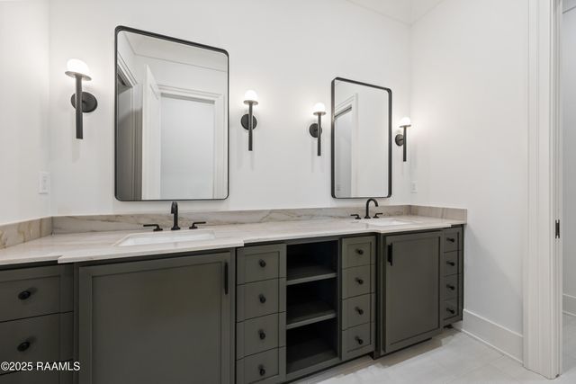 108 Trailing Oaks Drive, Youngsville, LA 70592