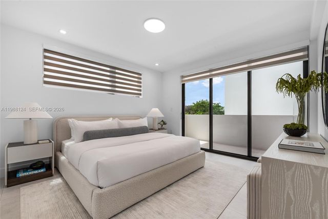 721 SW 11th Street E E, Miami, FL 33129