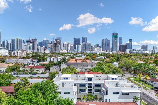 721 SW 11th Street E E, Miami, FL 33129